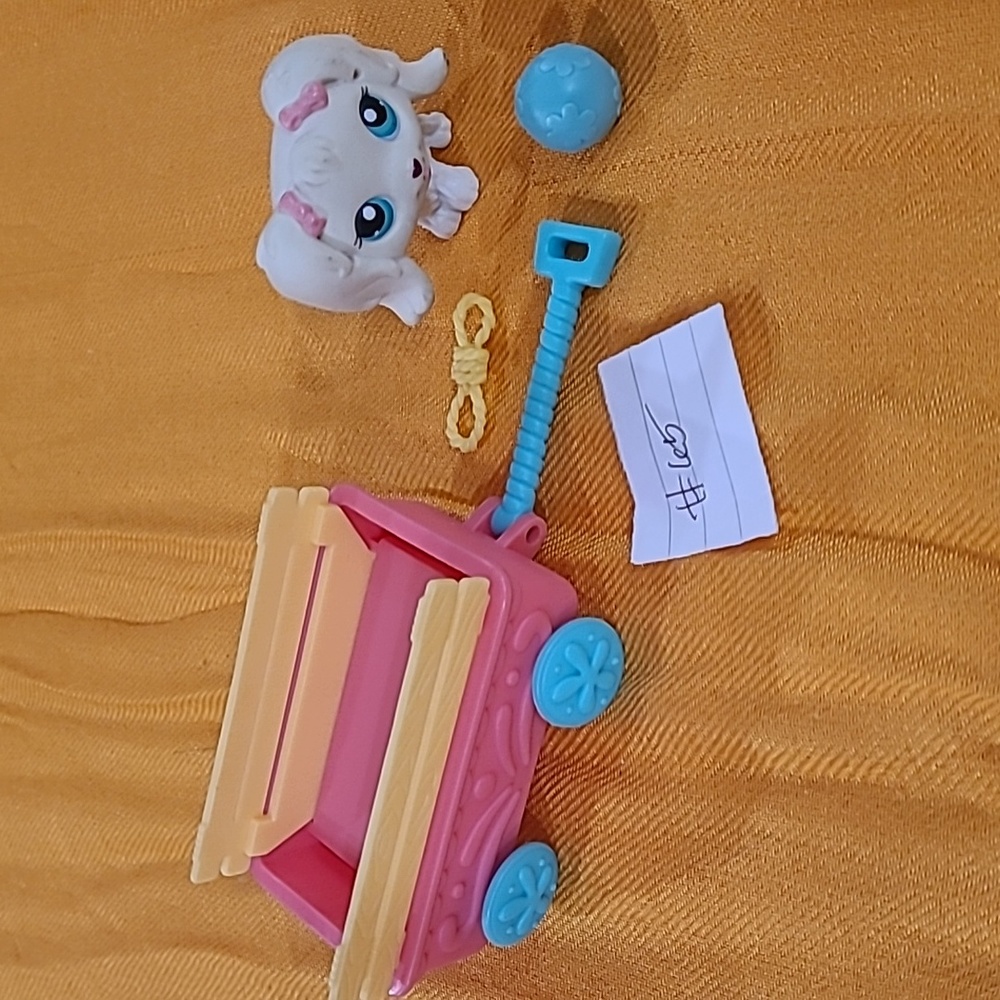 LITTLEST PET SHOP